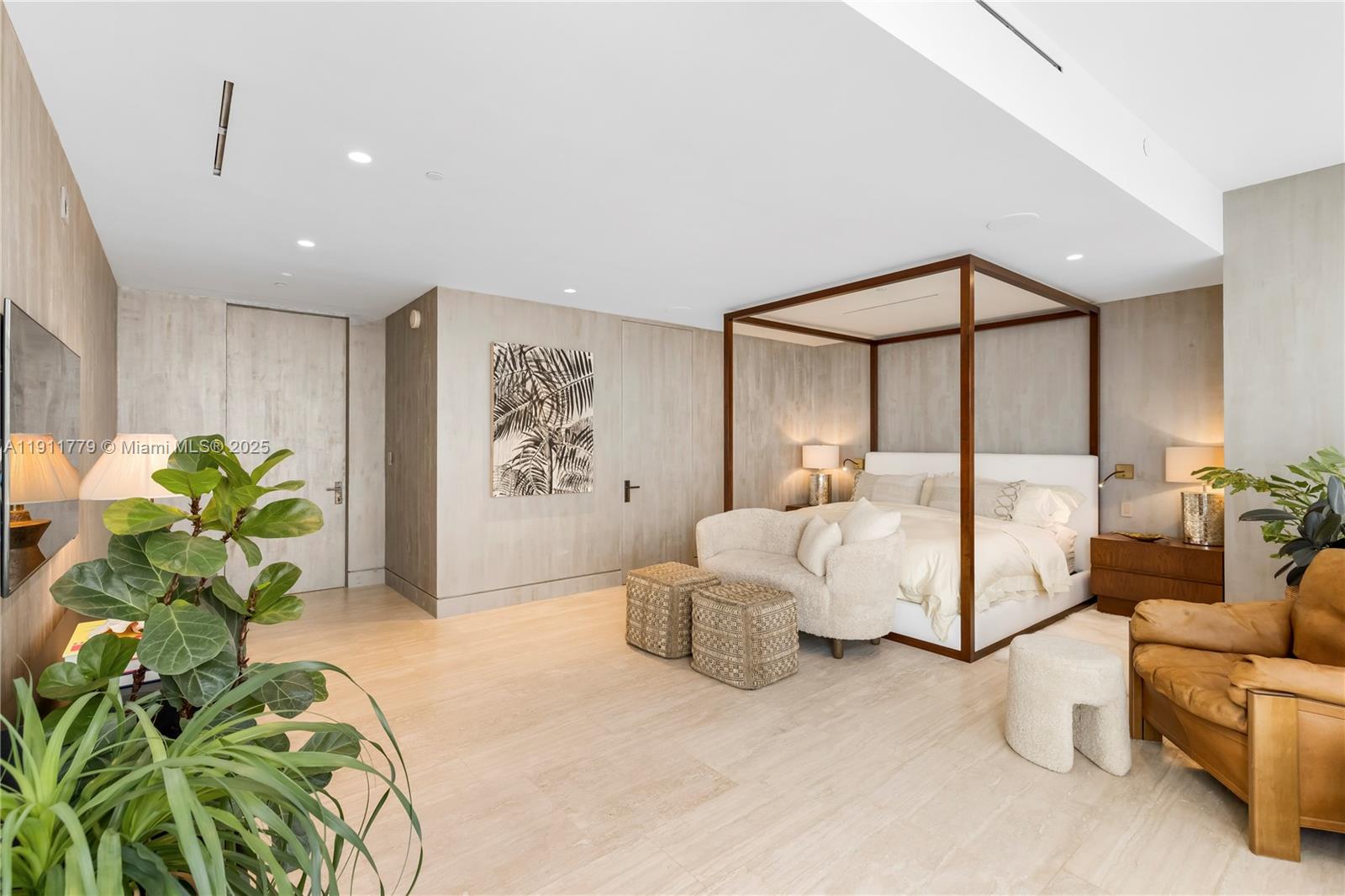 SURF CLUB CONDO - Residential