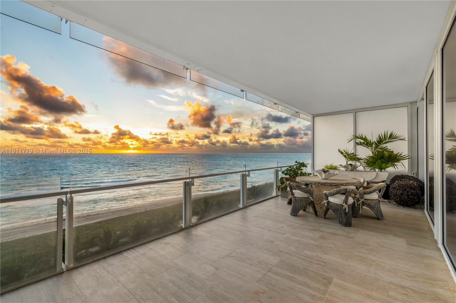 SURF CLUB CONDO - Residential