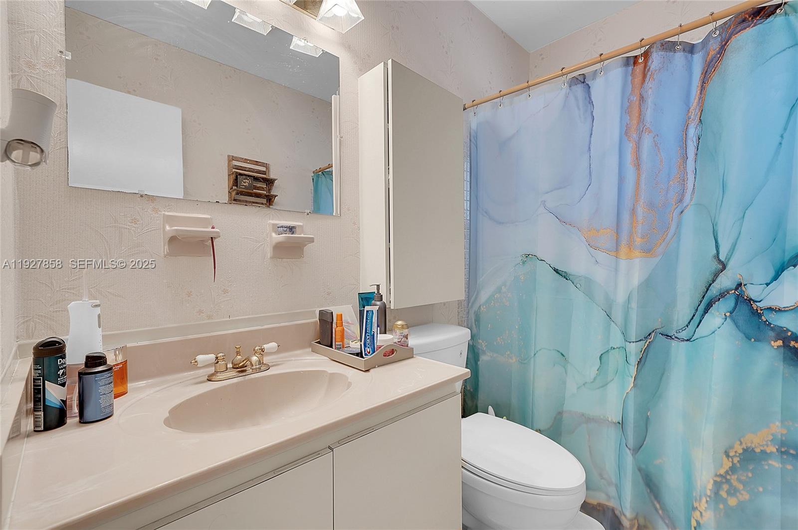 FAIRWAY PINES 2ND ADDN - Residential