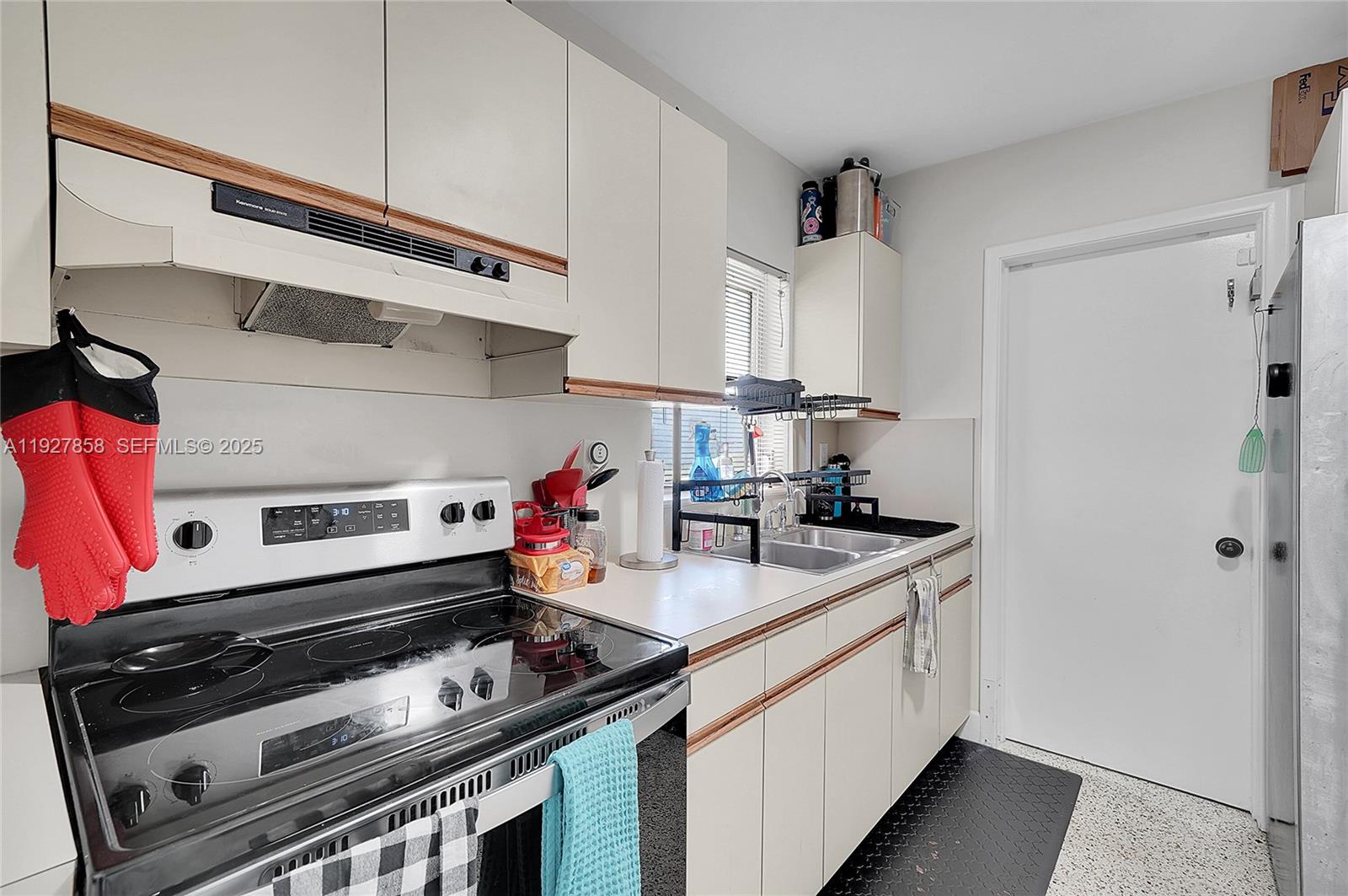 FAIRWAY PINES 2ND ADDN - Residential