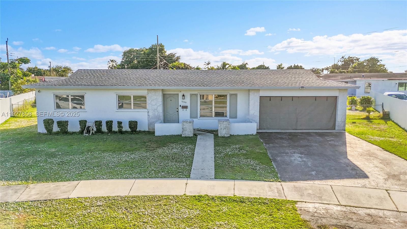 FAIRWAY PINES 2ND ADDN - Residential