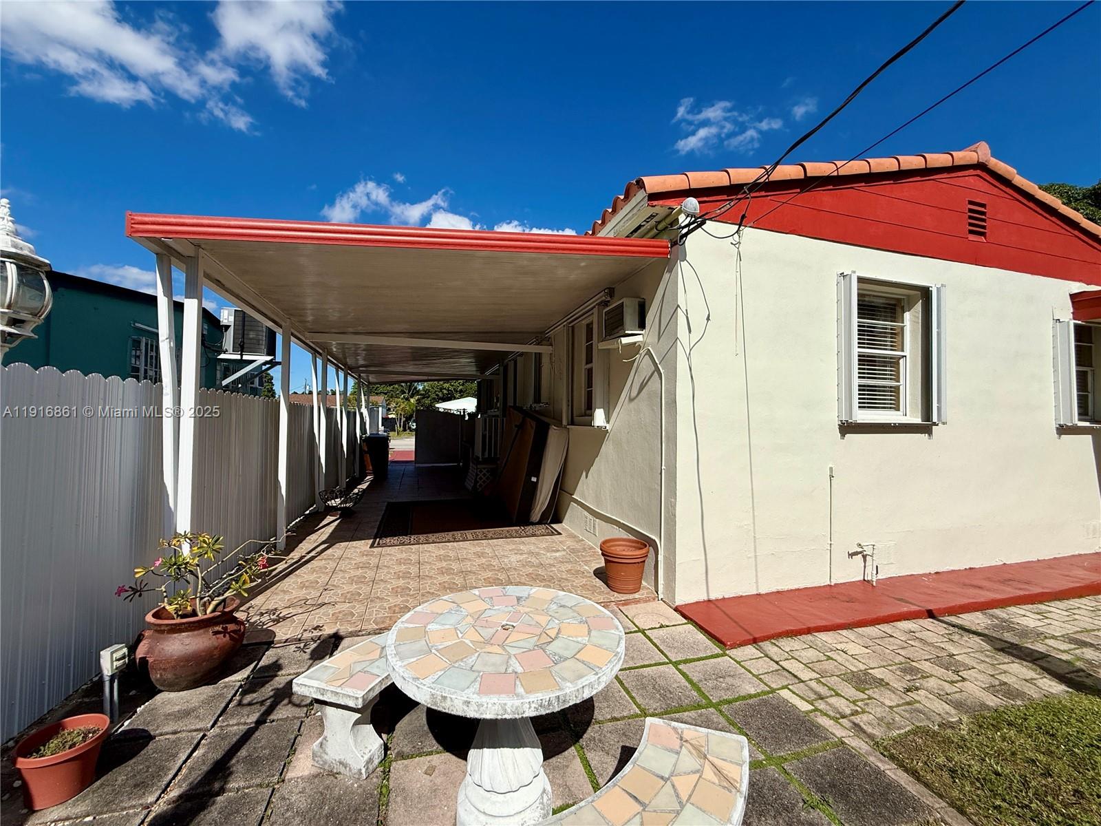 MOSERS ADDN TO HIALEAH - Residential