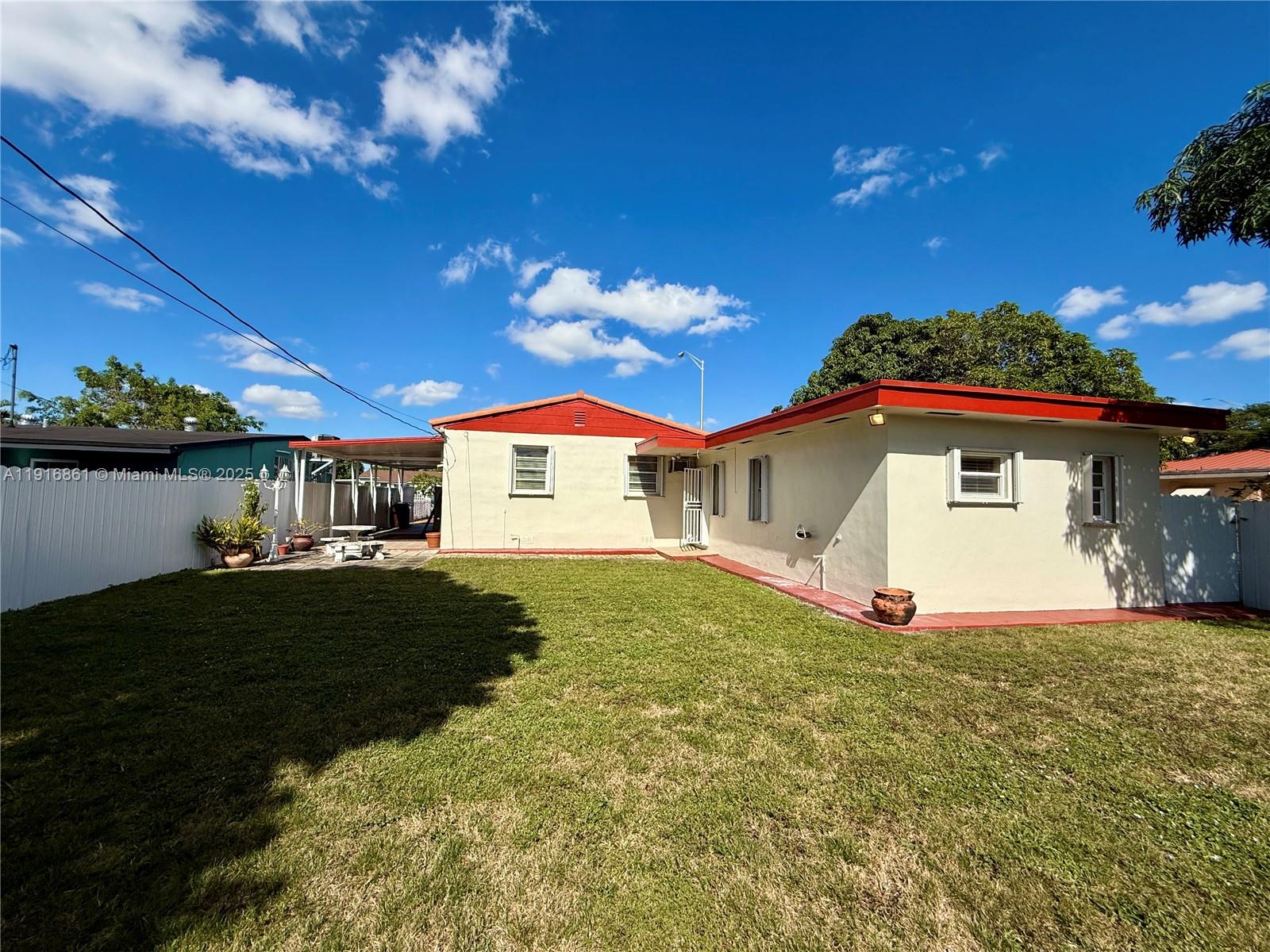 MOSERS ADDN TO HIALEAH - Residential