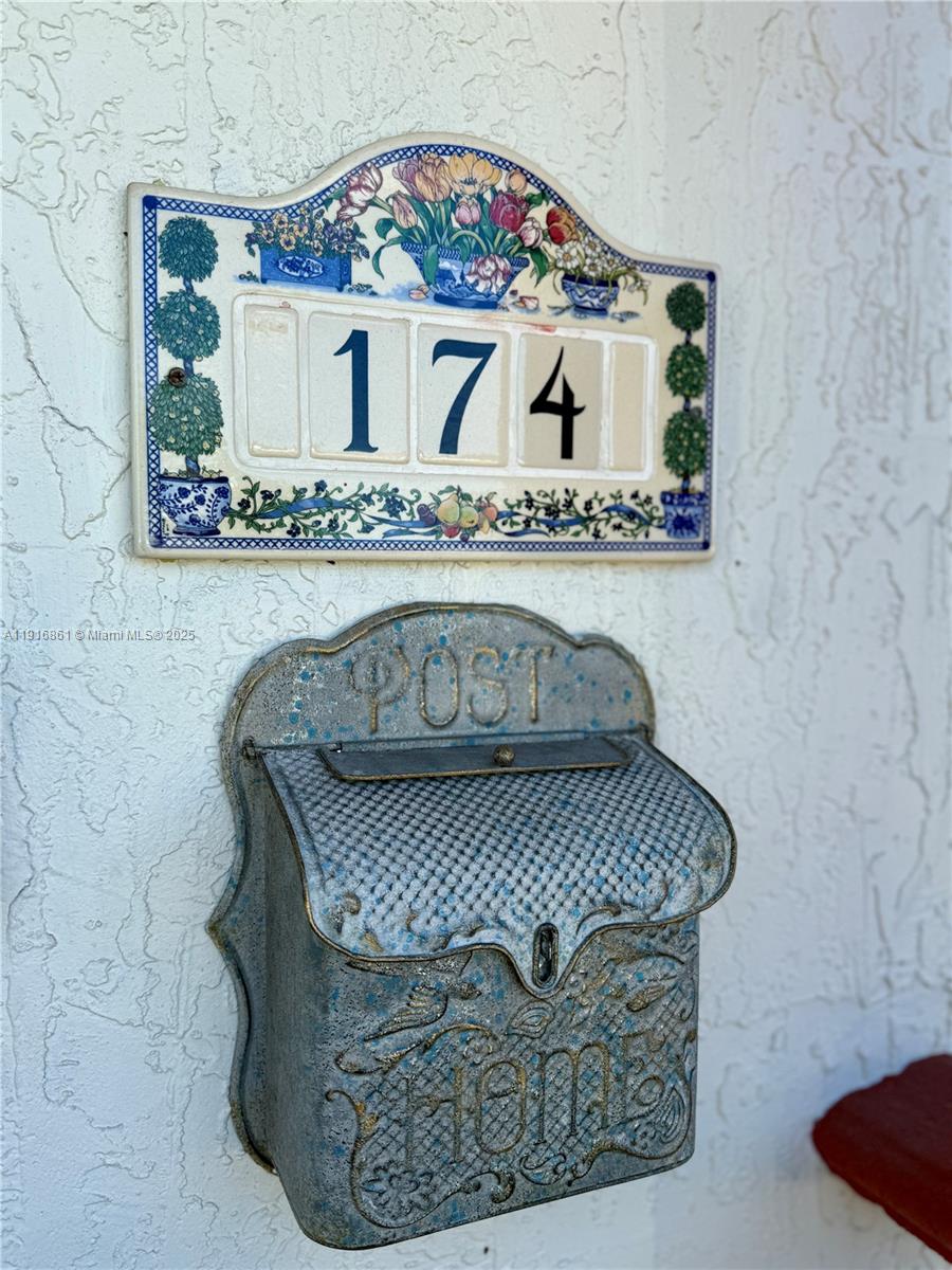 MOSERS ADDN TO HIALEAH - Residential