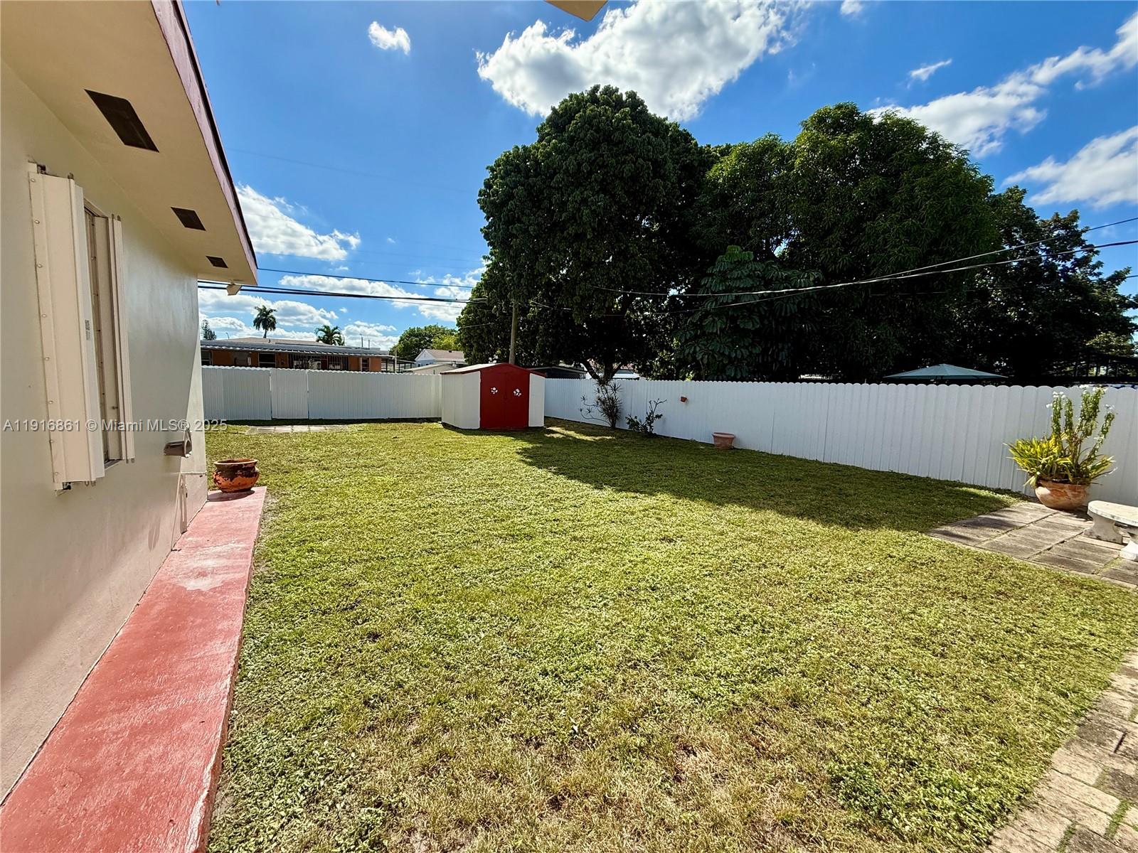 MOSERS ADDN TO HIALEAH - Residential