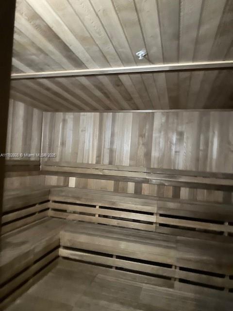 CANVAS CONDO - Residential