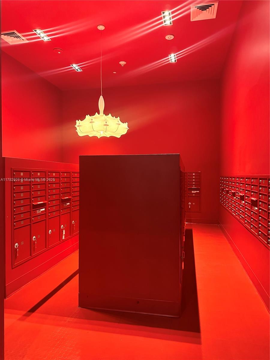 CANVAS CONDO - Residential