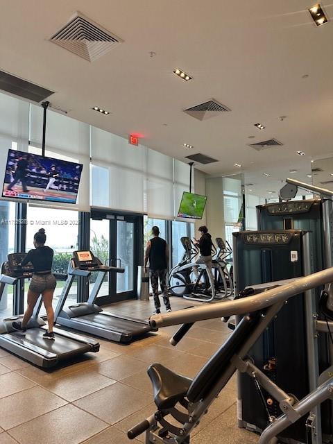 CANVAS CONDO - Residential