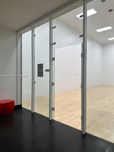 CANVAS CONDO - Residential