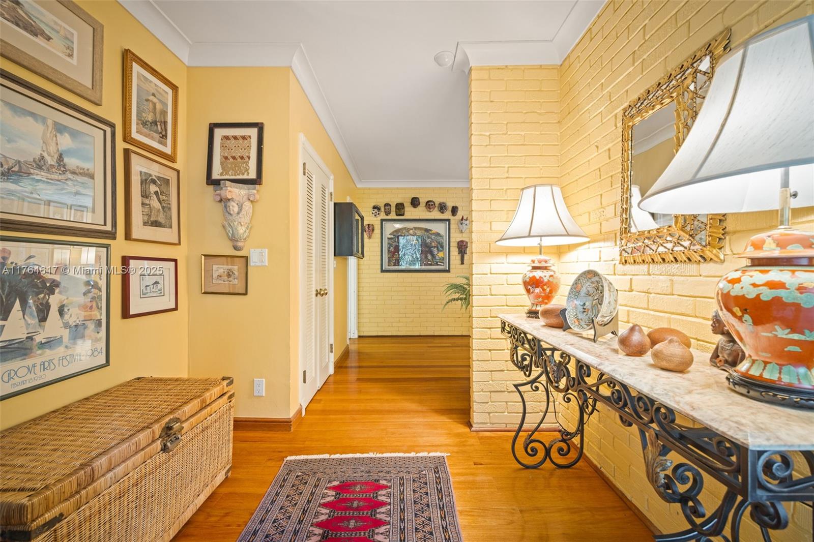 HUTCHINSON SUB - Residential