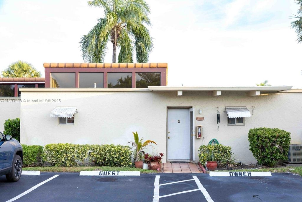 Photo of 2541 Boundbrook Blvd #122, Palm Springs, FL 33406 (MLS # A11803298)