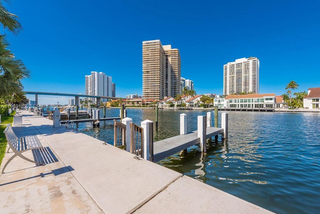 GOLDEN GATE ESTATES & MAR - Residential Lease