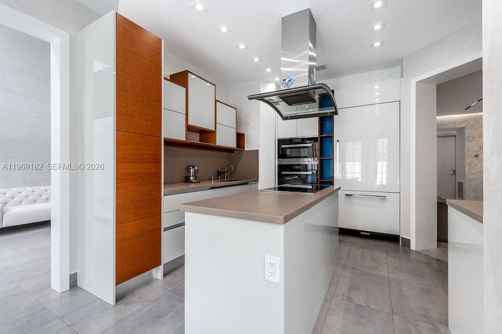 GOLDEN GATE ESTATES & MAR - Residential Lease