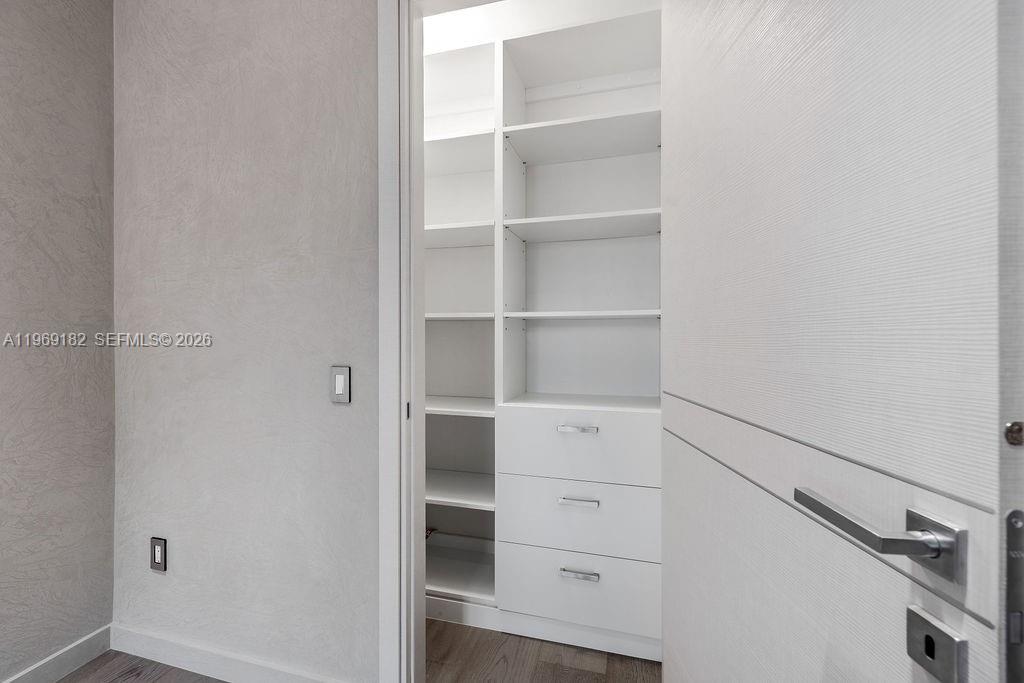 GOLDEN GATE ESTATES & MAR - Residential Lease