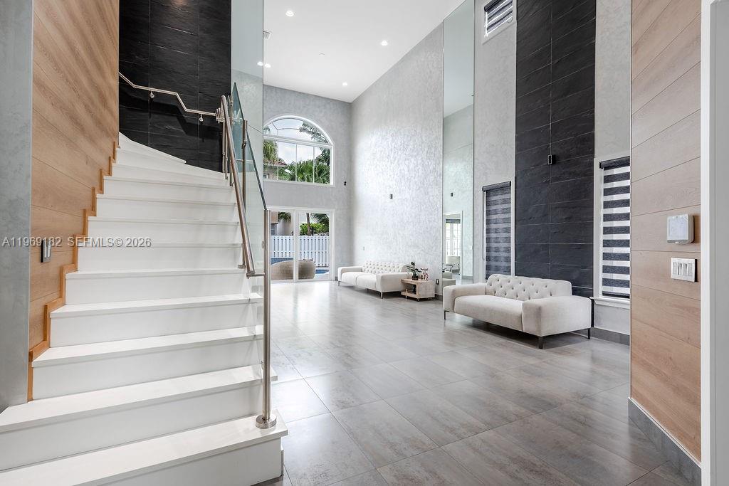 GOLDEN GATE ESTATES & MAR - Residential Lease