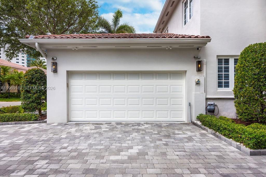 GOLDEN GATE ESTATES & MAR - Residential Lease