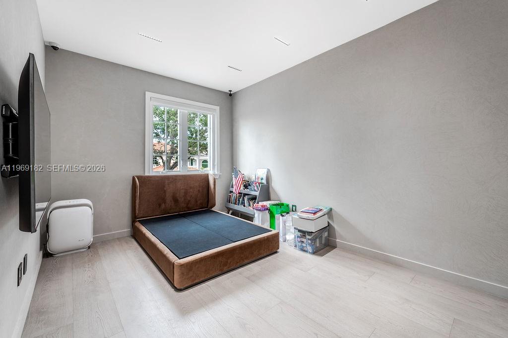 GOLDEN GATE ESTATES & MAR - Residential Lease