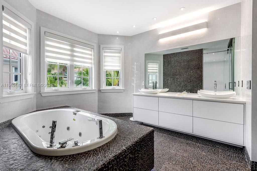 GOLDEN GATE ESTATES & MAR - Residential Lease