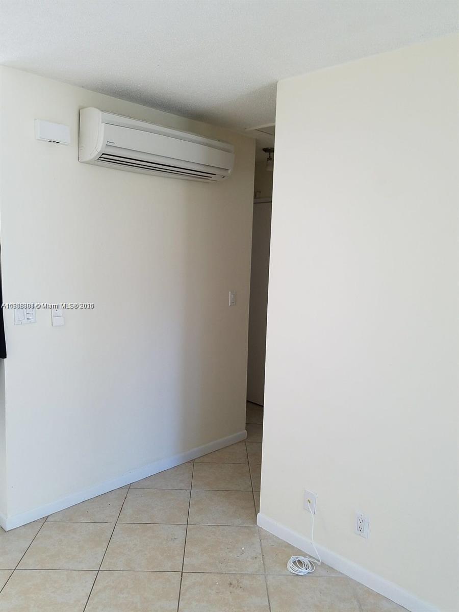 FLORENCE VILLAS - Residential Lease