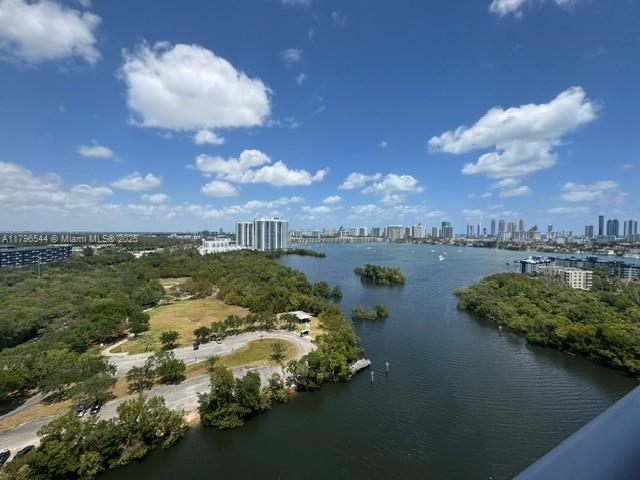 16385 Biscayne Blvd 1806, North Miami Beach, Miami-Dade County, Florida - 2 Bedrooms  
2 Bathrooms - 