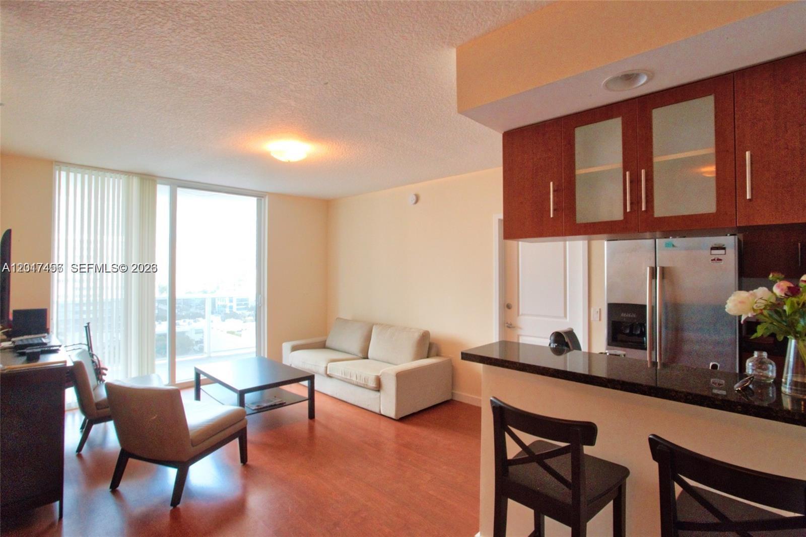 601 NE 23rd St 1004