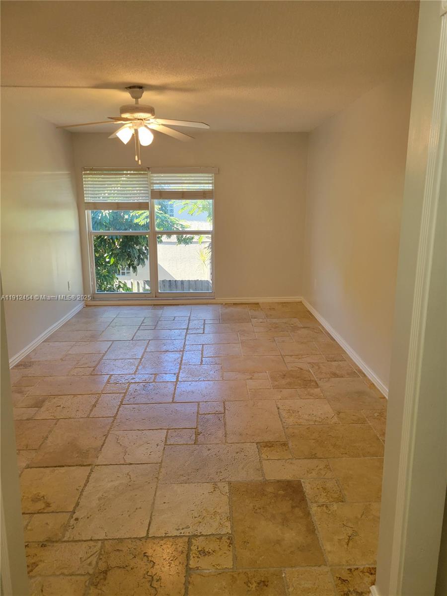 HOLLYWOOD GARDENS CONDOMI - Residential Lease