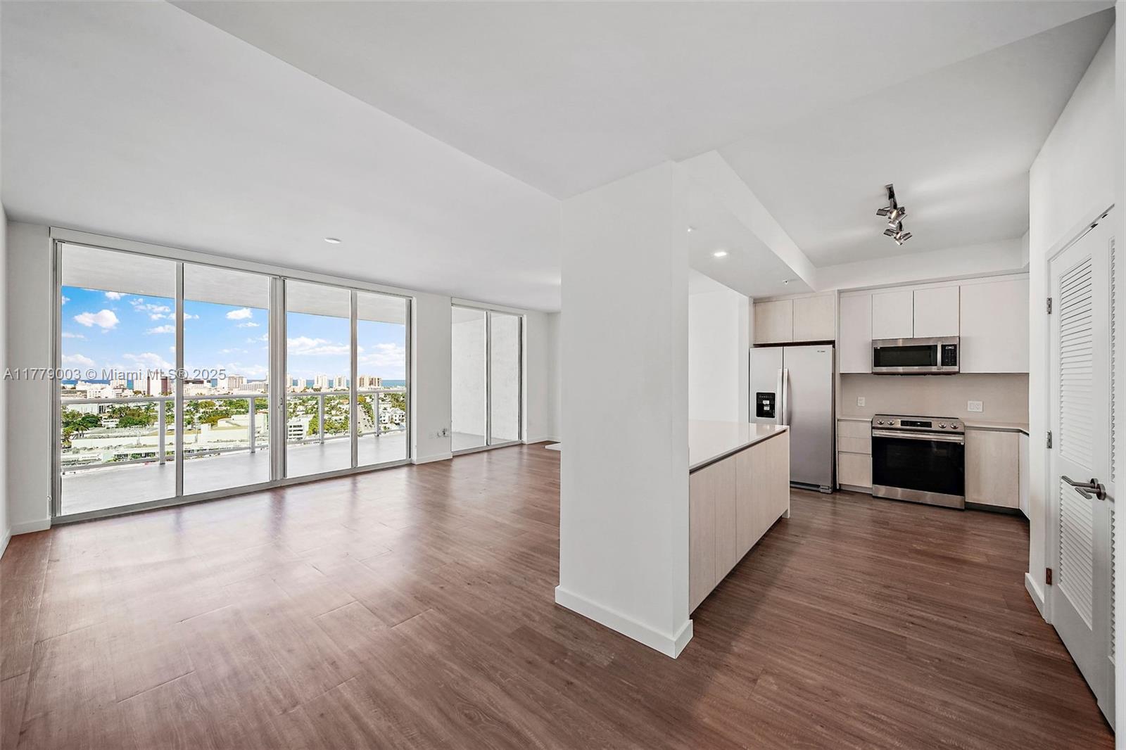 Rental Property at 1500 Bay Rd C-1211, Miami Beach, Miami-Dade County, Florida - Bedrooms: 1 
Bathrooms: 1  - $4,084 MO.