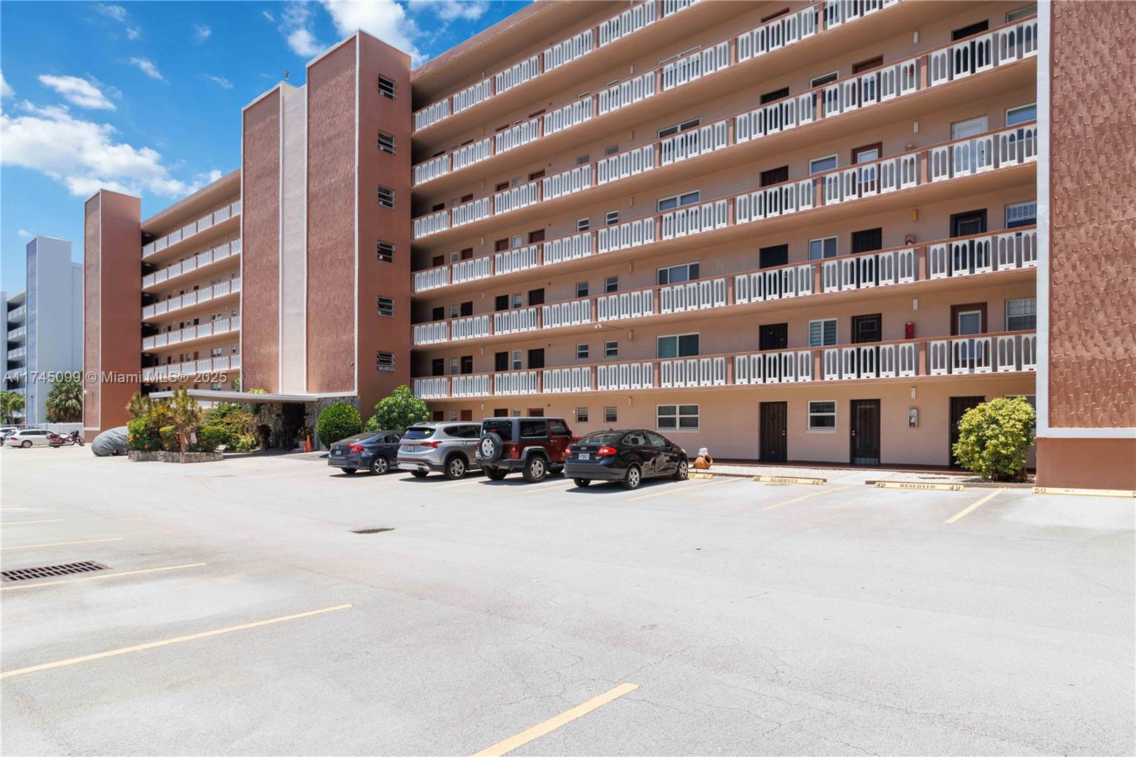 301 Ne 14th Ave 201, Hallandale Beach, Broward County, Florida - 2 Bedrooms  
2 Bathrooms - 