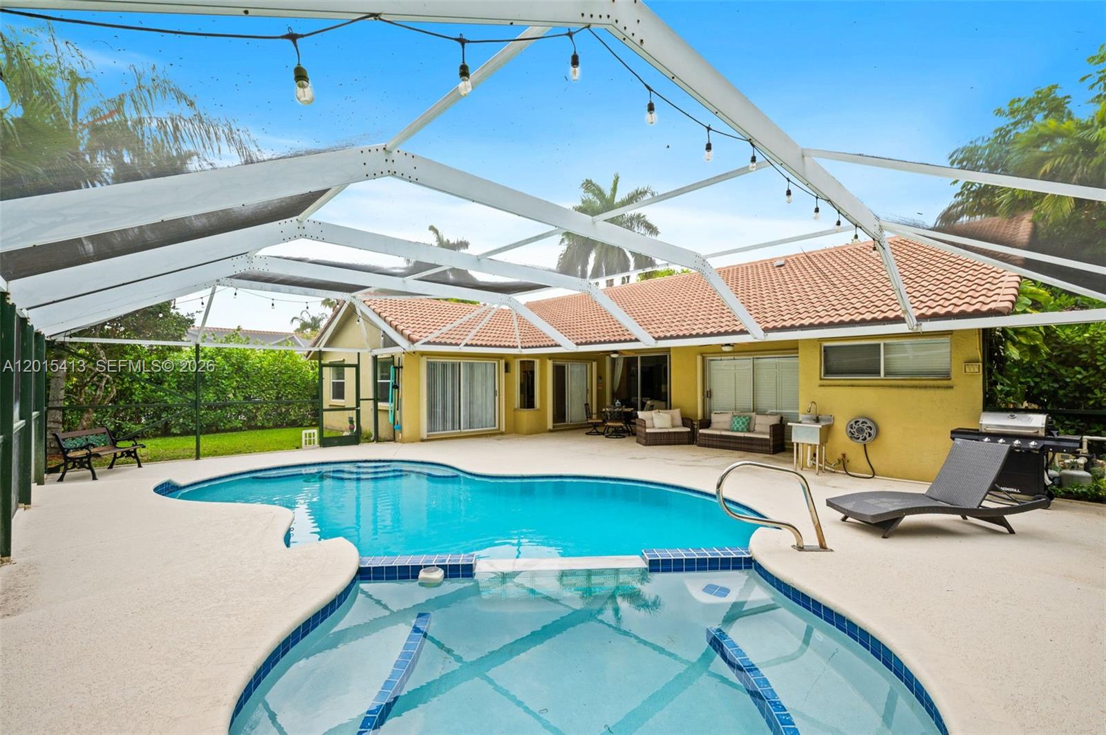 BROOKSIDE - Residential