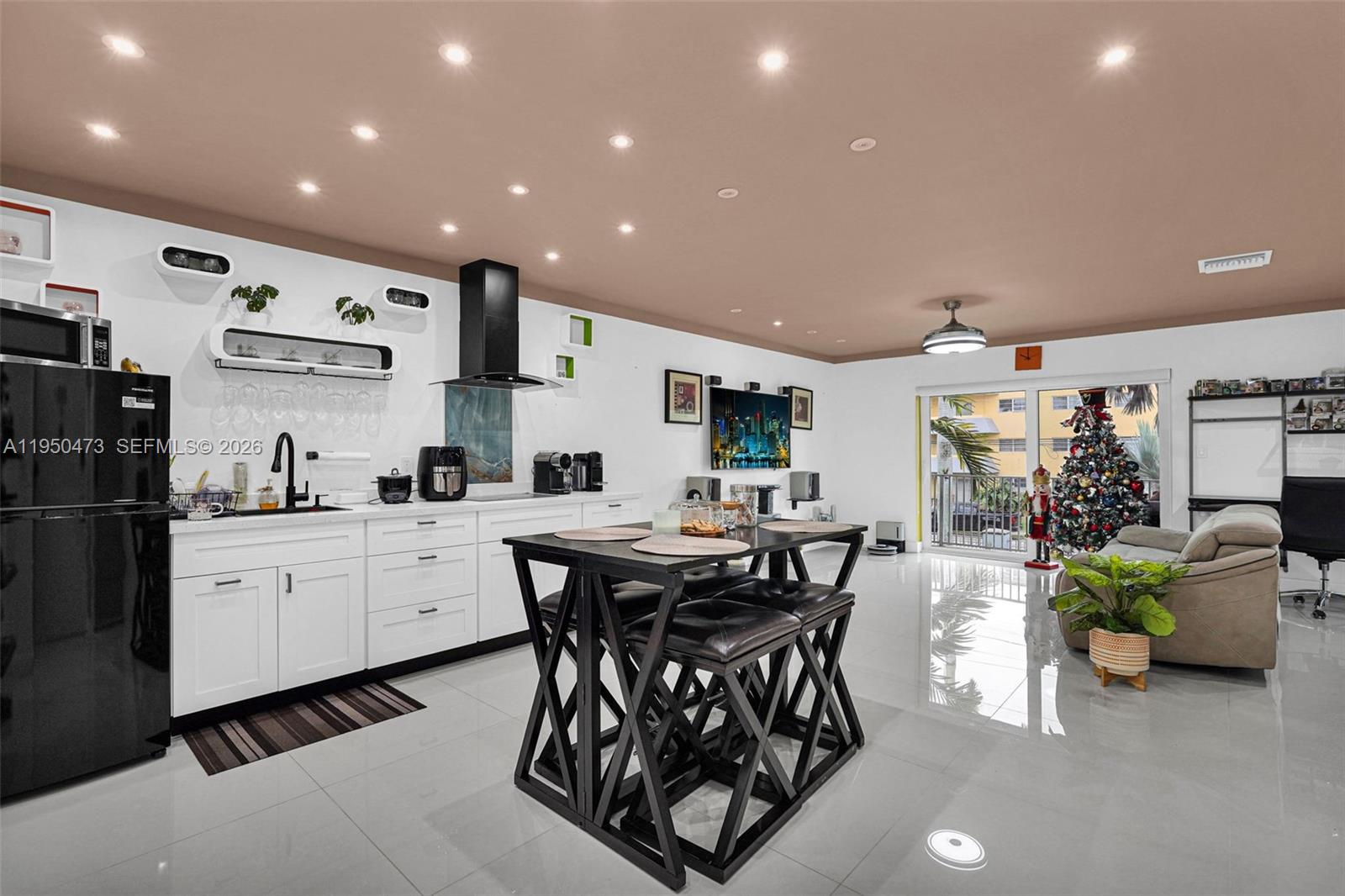 SILVER PALMS AT DADELAND - Residential