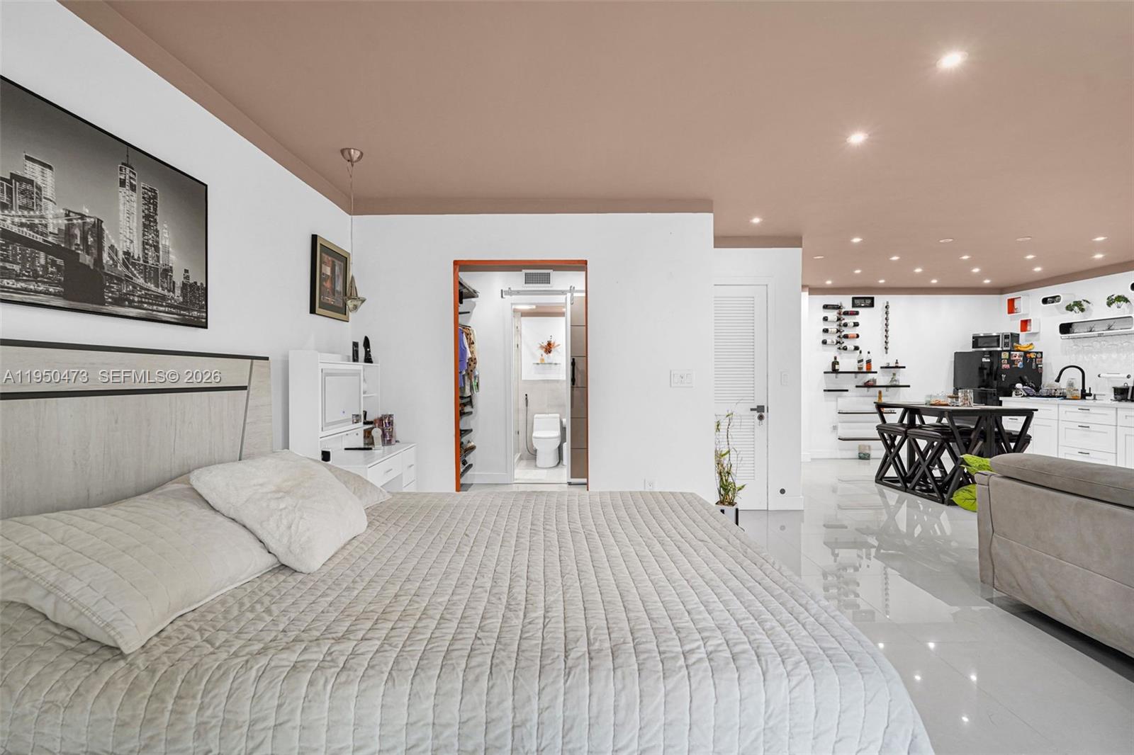 SILVER PALMS AT DADELAND - Residential