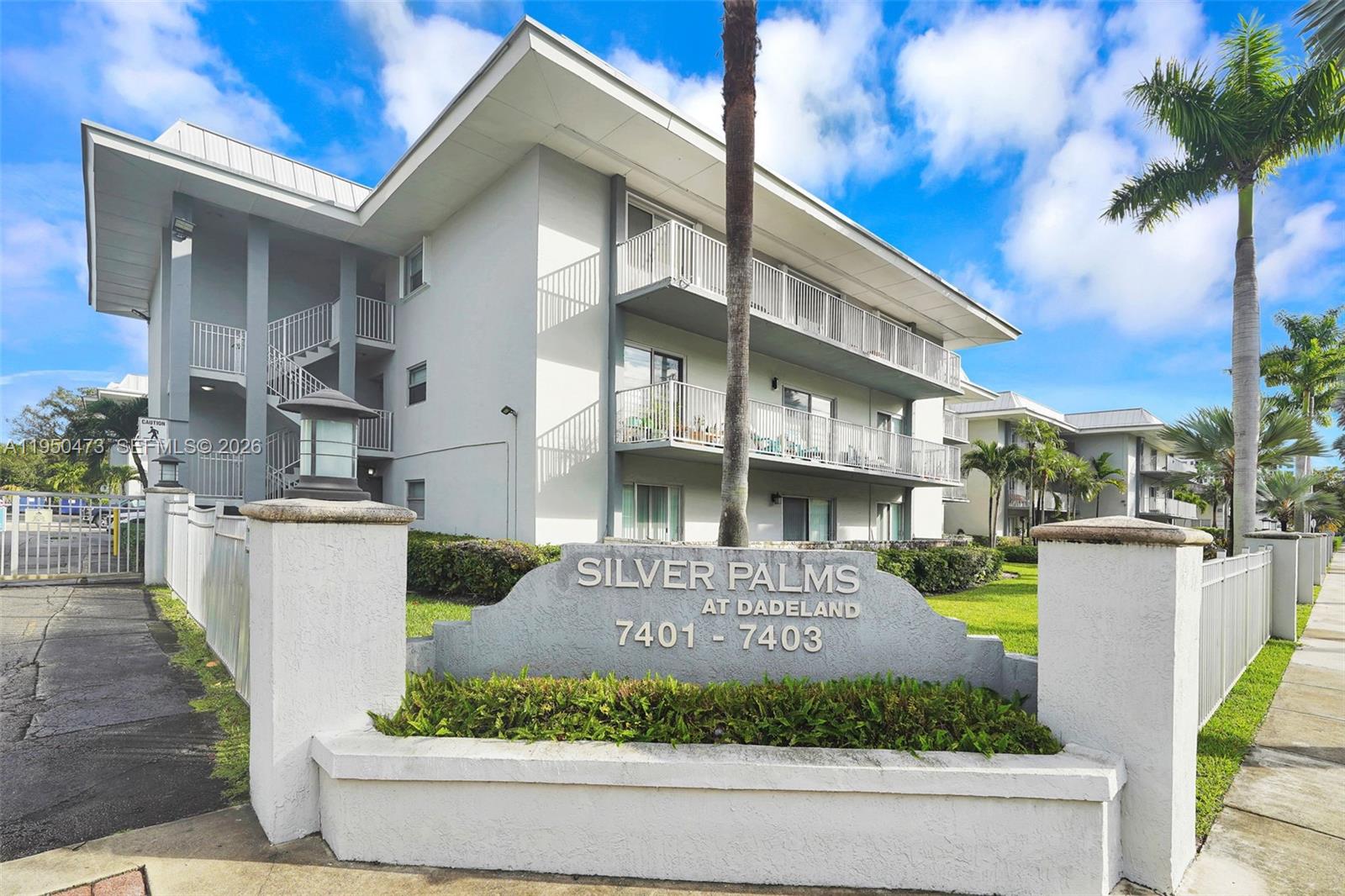 SILVER PALMS AT DADELAND - Residential