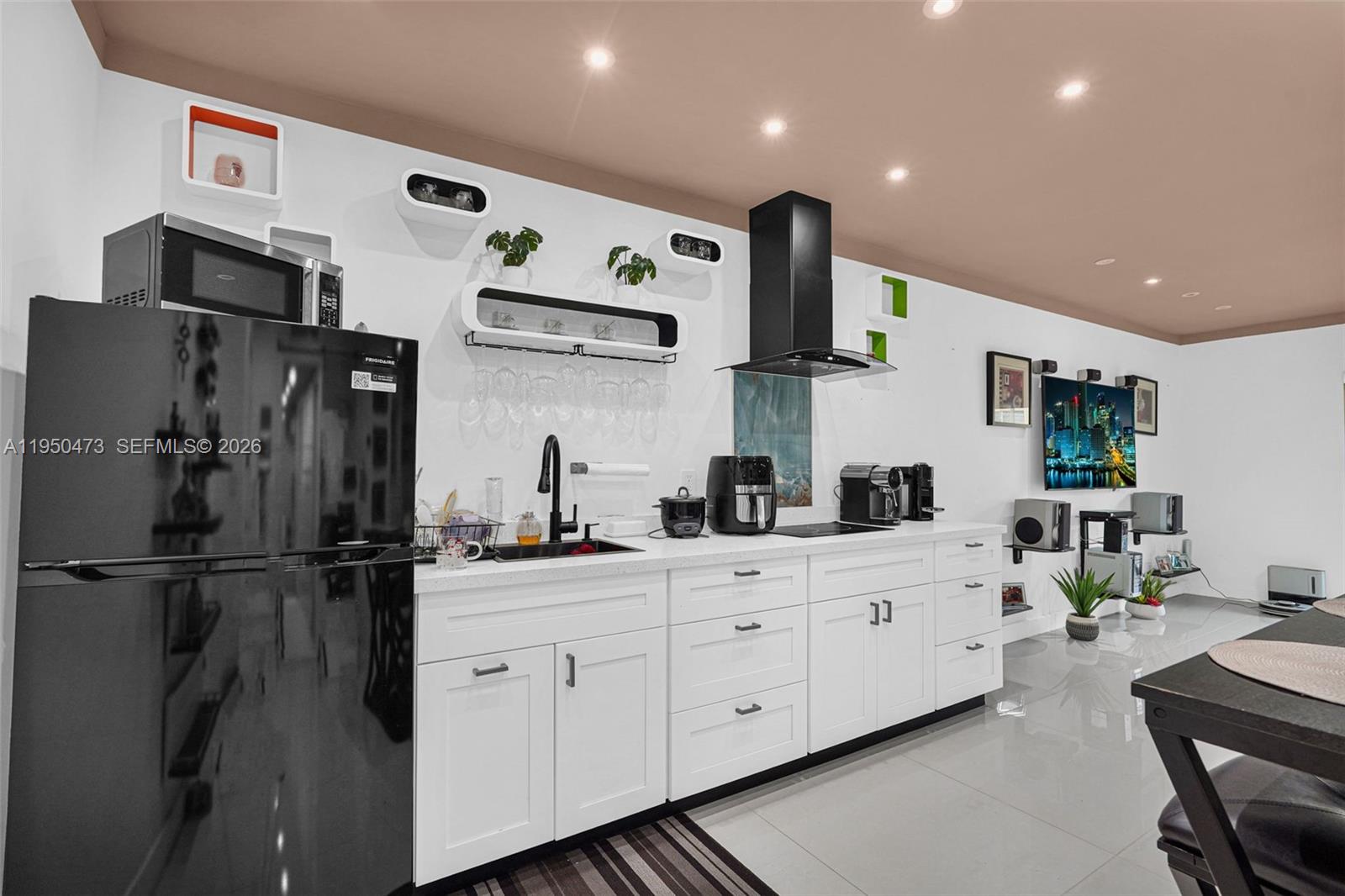 SILVER PALMS AT DADELAND - Residential