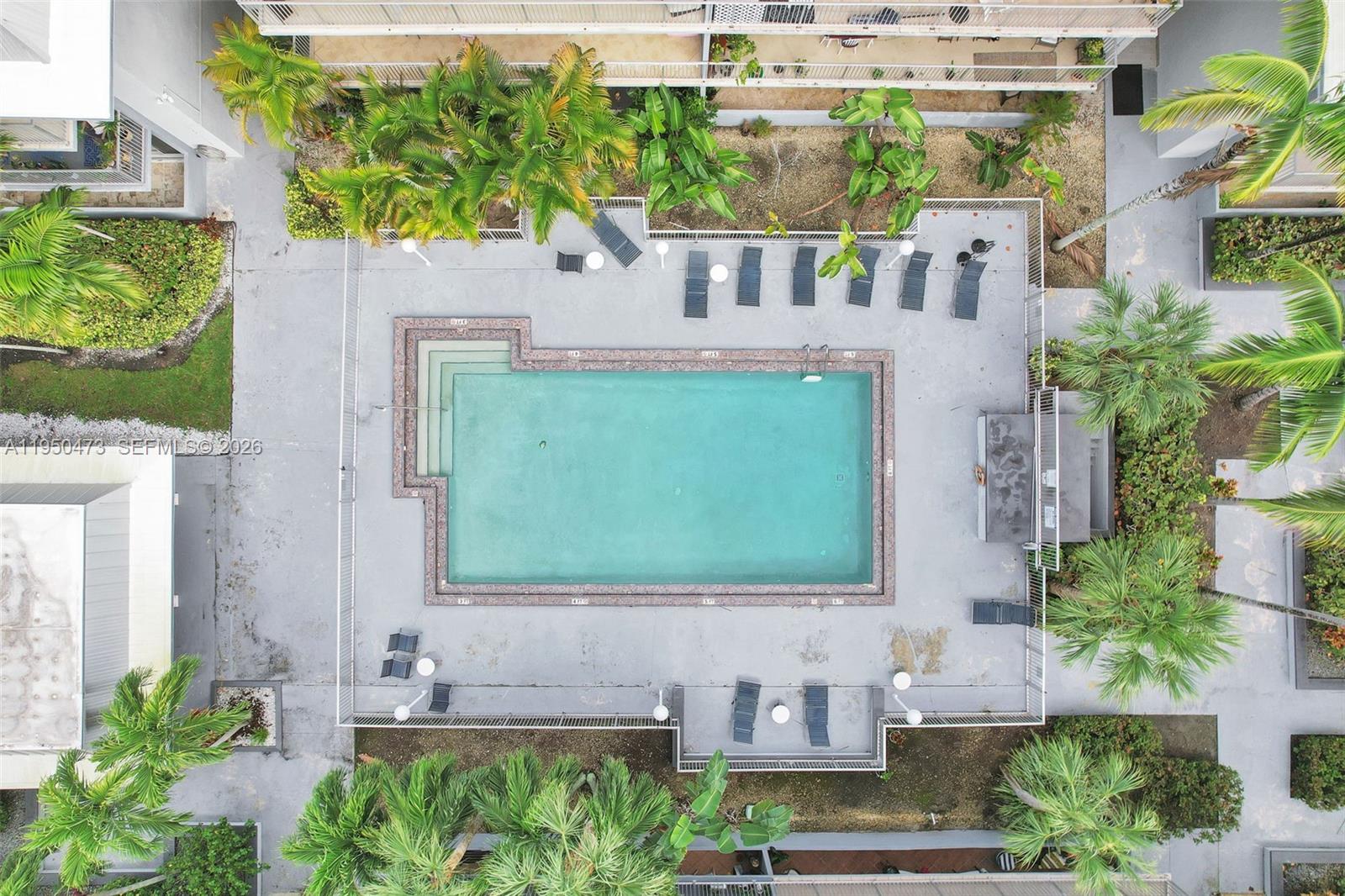 SILVER PALMS AT DADELAND - Residential