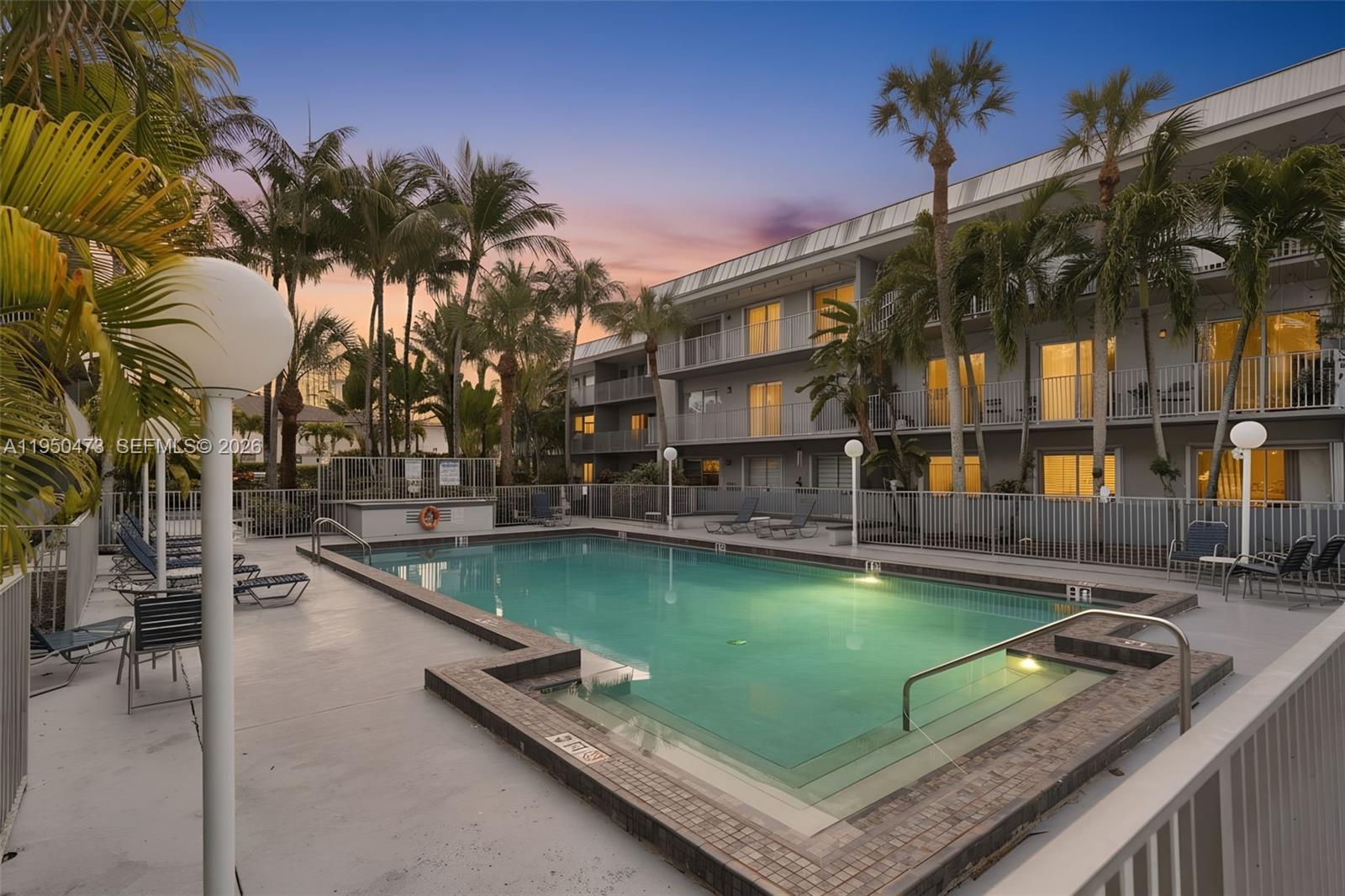 SILVER PALMS AT DADELAND - Residential