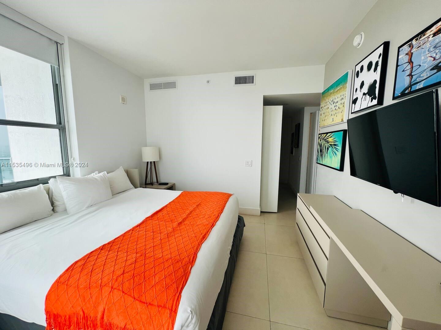 4111 S Ocean Dr 2611