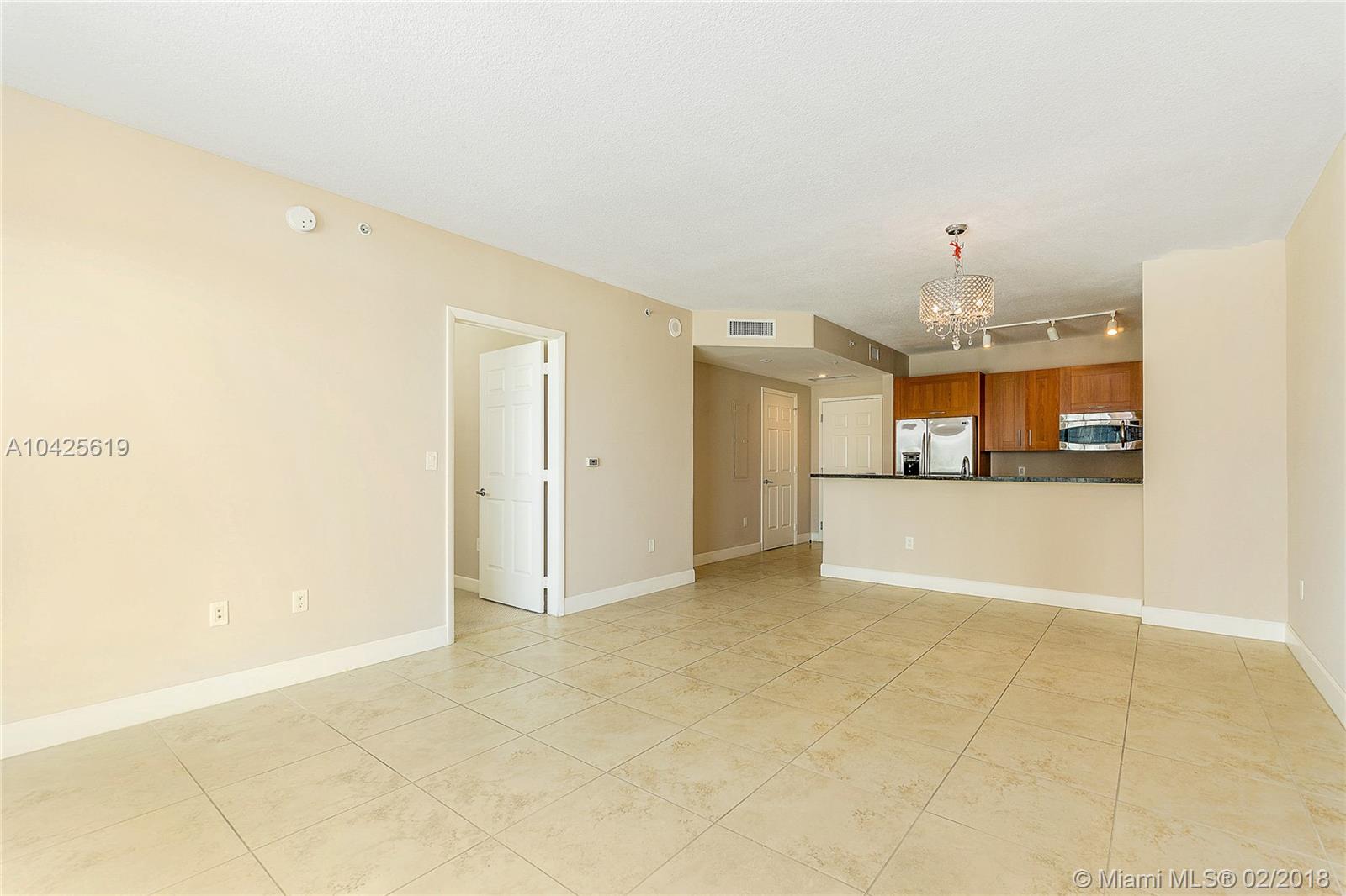 Beautiful and Modern 1 Bedroom / 1.5 Bath unit in Coral Gables, with open kitchen, spacious living/dining room, finished walk in closet and 1 Covered parking Space, washer/dryer unit. The building has great amenities, a pool with deck overlooking Coral Gables, well equipped fitness center and a club room for private gathering. Excellent location very close to restaurants, bars and shops. Easy to show, ready to move In