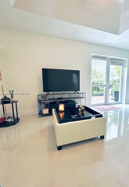 KENDALL VILLAGE TOWNVILLA - Residential
