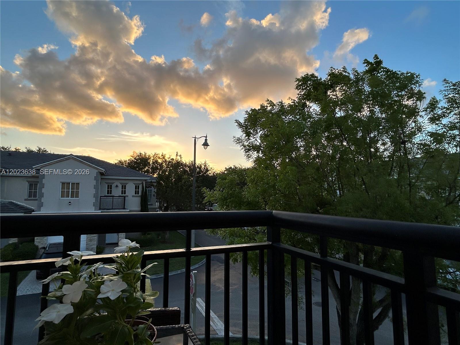 KENDALL VILLAGE TOWNVILLA - Residential