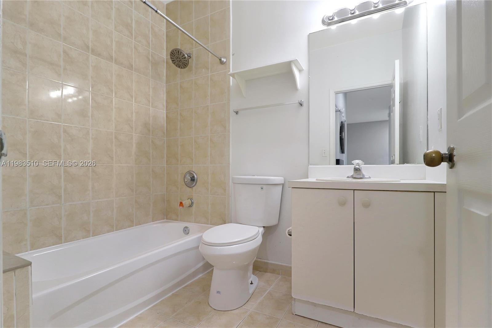 CARIBBEAN ISLES VILLAS CO - Residential