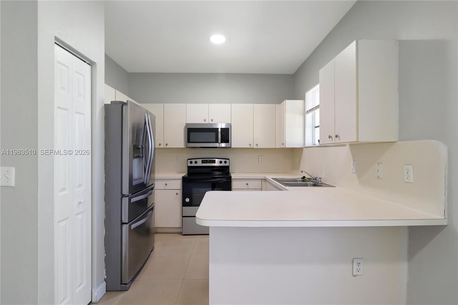 CARIBBEAN ISLES VILLAS CO - Residential