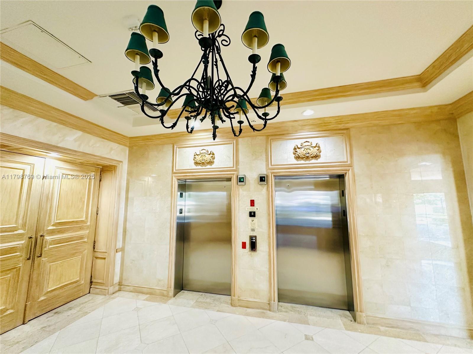 CHAMPLAIN TOWERS EAST CON - Residential