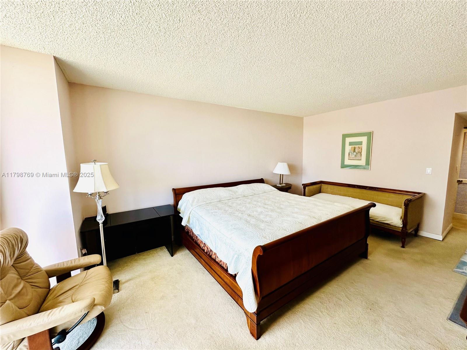 CHAMPLAIN TOWERS EAST CON - Residential