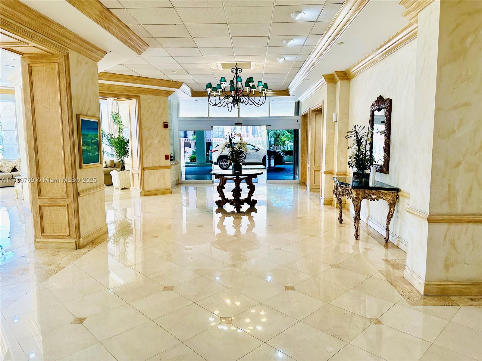 CHAMPLAIN TOWERS EAST CON - Residential