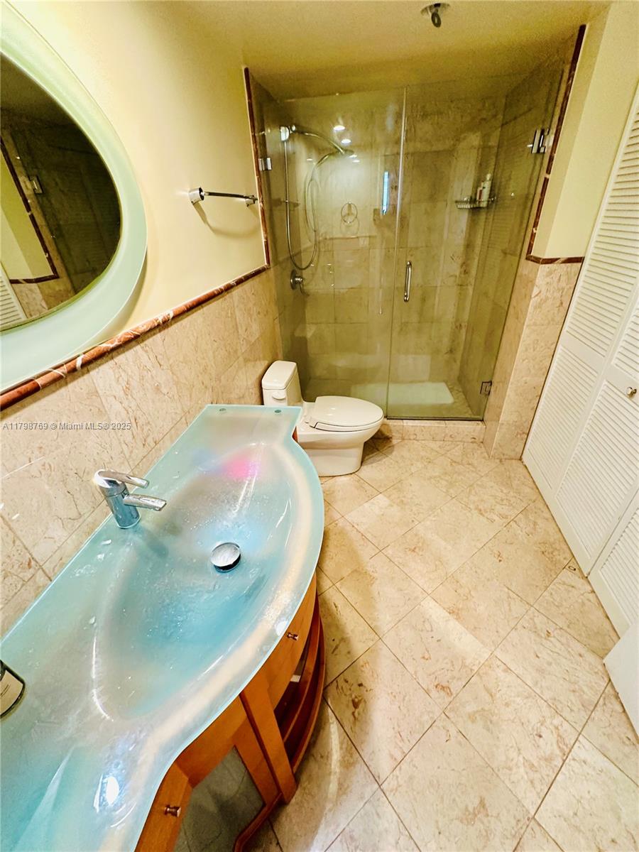 CHAMPLAIN TOWERS EAST CON - Residential