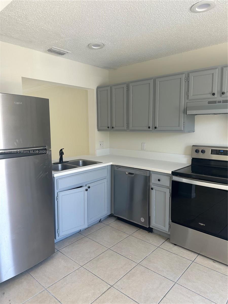BRECKENRIDGE A CONDO - Residential Lease