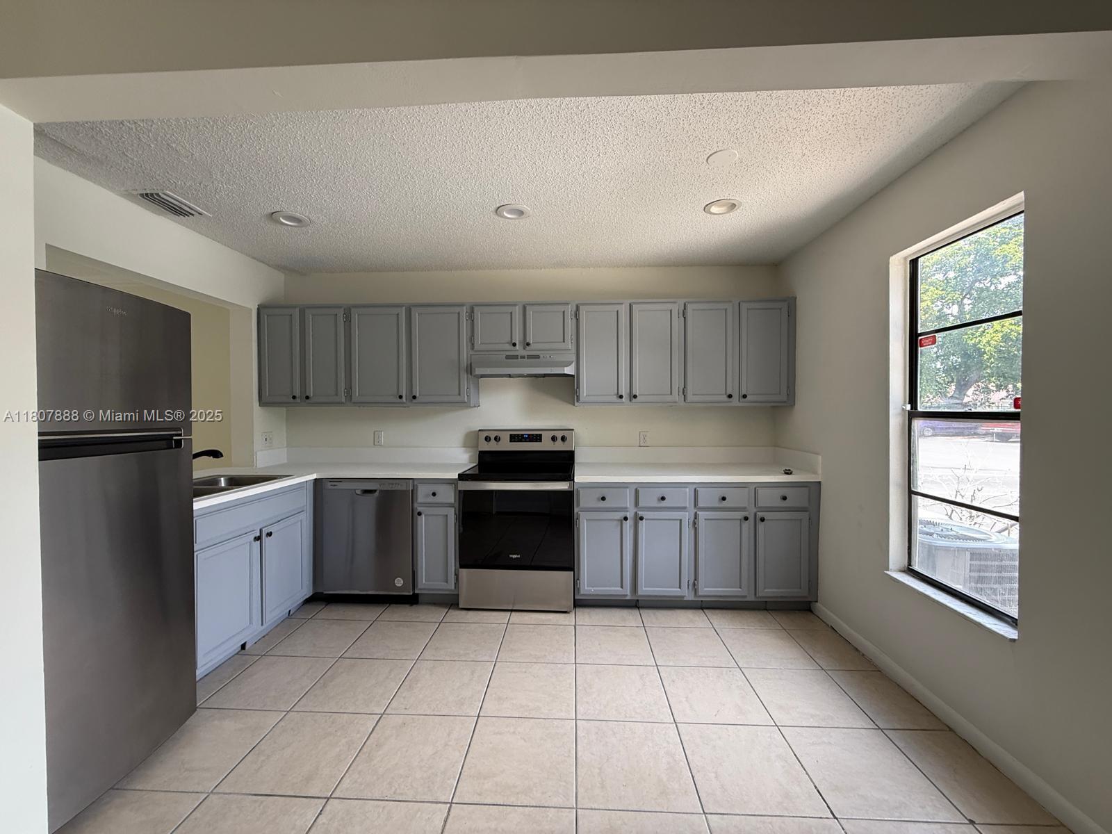 BRECKENRIDGE A CONDO - Residential Lease