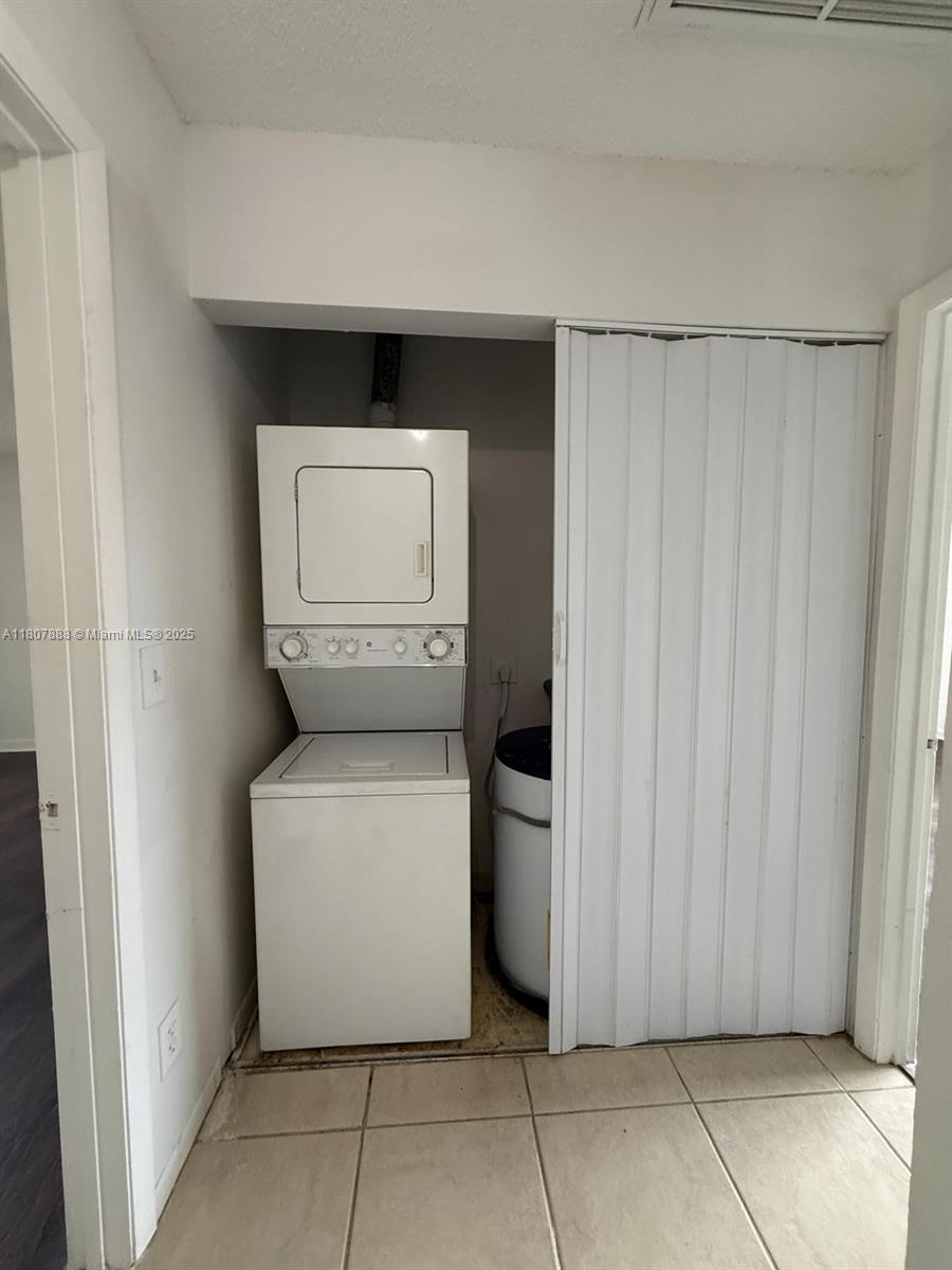 BRECKENRIDGE A CONDO - Residential Lease