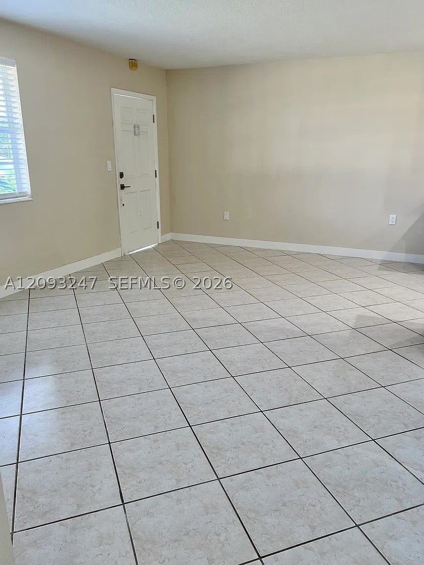 View photos, virtual tours, details... 1175 W 33rd Pl