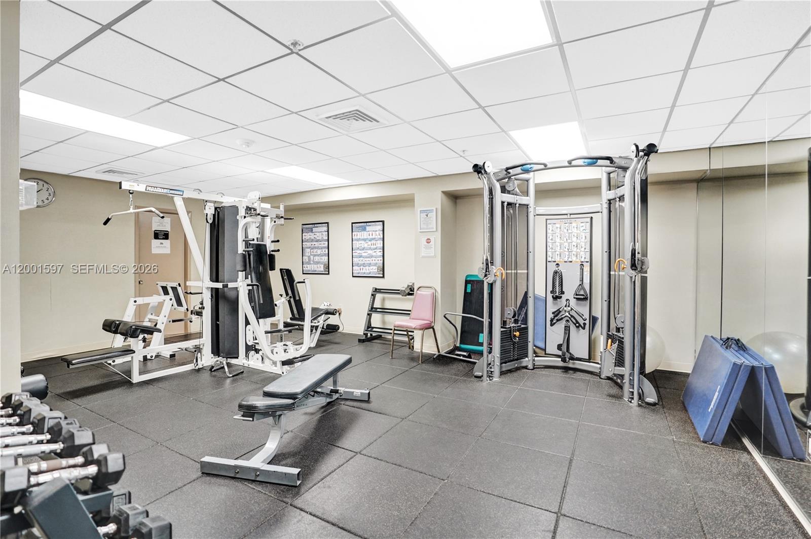 SUMMIT CONDO - Residential